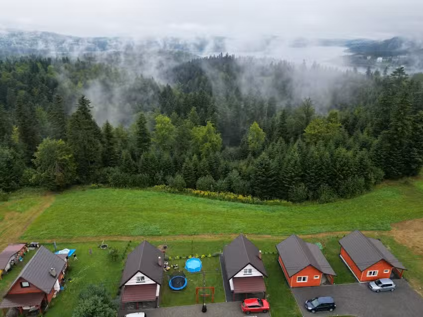 Dragon’s Den – summer cottages