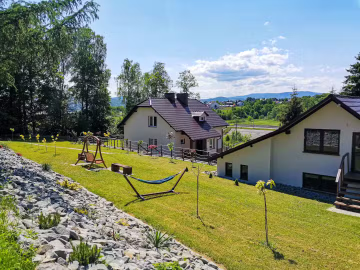 Srowka Resort Unterkunft am Mucharskie-See