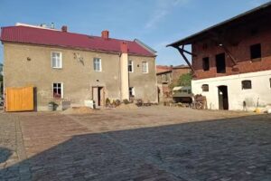 Stajnia na Warszawskiej