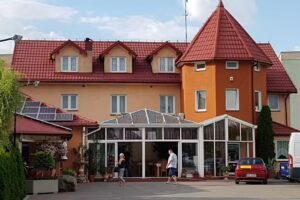 Stary Młyn Restauracja – Hotel Organizator imprez Pokoje gościnne Kuchnia polska Obiady domowe