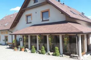 SUM RESTAURANT & HOTEL