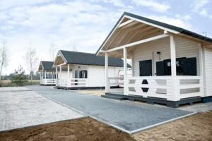 Superfala – Jeziorsko Hotel, Ferienhäuser, Zimmer, Restaurant