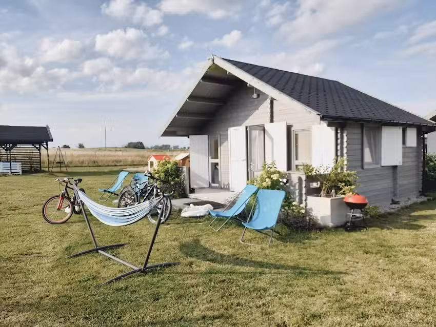 Szary domek Domek Mikołajki