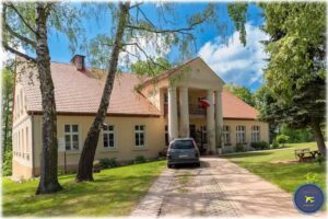 Schuljugendherberge (Chłapowski-Herrenhaus) in Sośnica