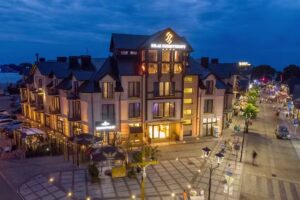 Szlak Bursztynowy, Jarosławiec