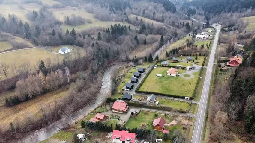 SZUMILOVE Ferienhäuser in den Bieszczady-Bergen
