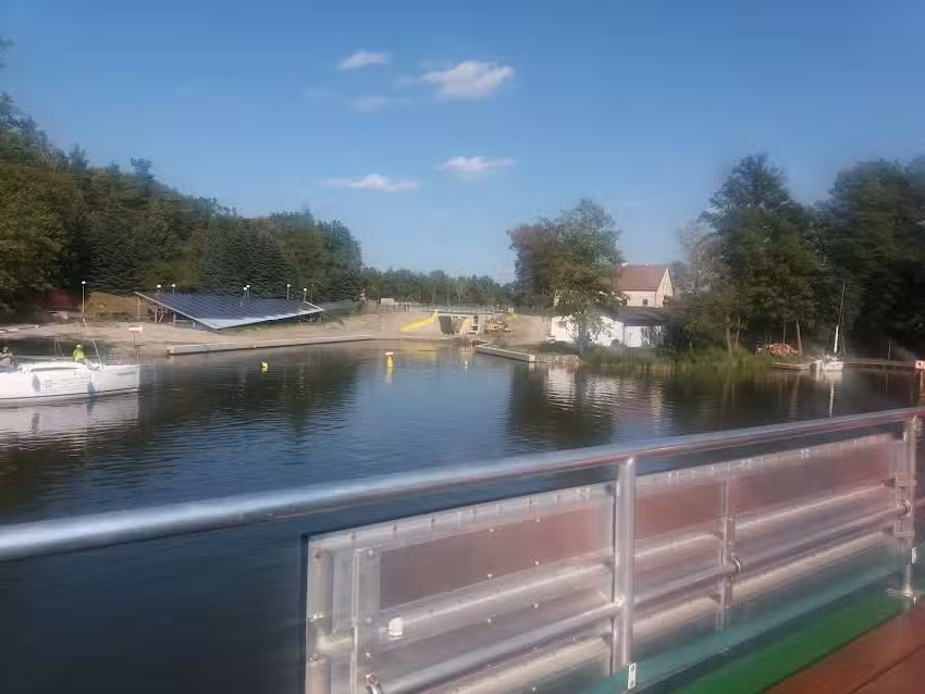 It&rsquo;s Here. Guesthouse. Ronkiewicz P.