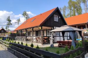 Tomaszówka-Hütte in der Kaschubei