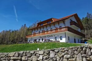 Tyrolska Chata – Zimmer mit Bergblick