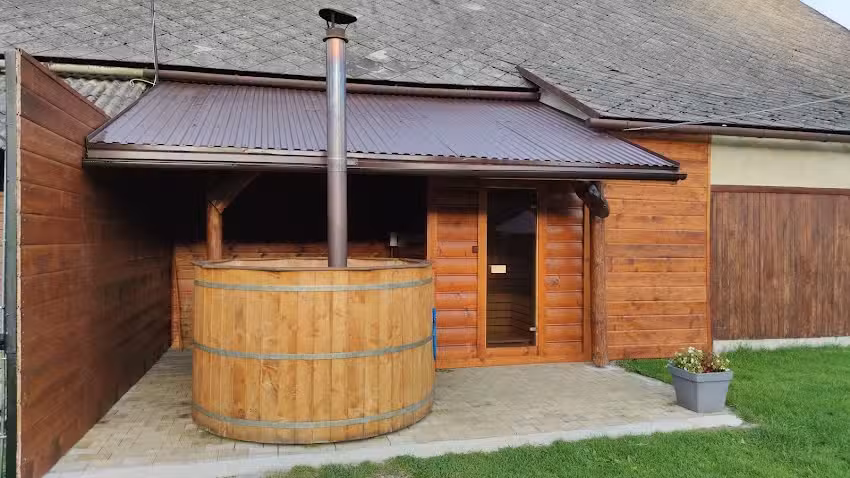 At Eli and Tomek&rsquo;s