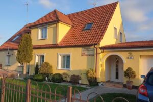 AT JOLA AND MIREK’S