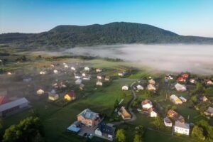 Am Fuße des Cergowa-Berges