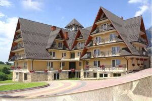 At the Murzasichle Highway