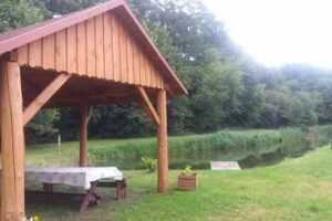 Accommodation services under the spruces