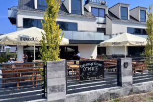 Vellamo Dębki – Restauracja i Pensjonat, Apartamenty, noclegi, pokoje do wynajęcia nad morzem