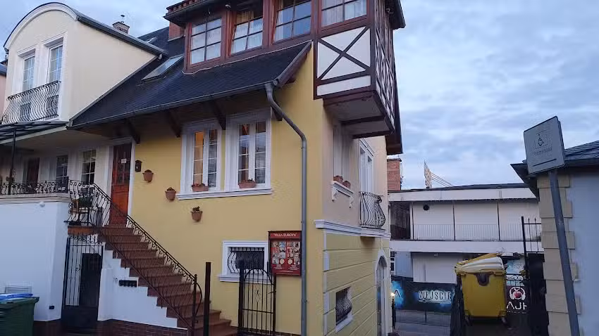 Villa Europa Unterkunft Gästezimmer Günstige Unterkünfte in Meeresnähe Unterkünfte am Meer Zimmer Pension