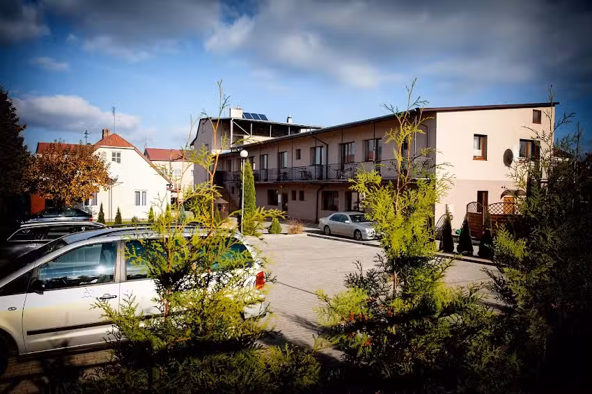 Villa & Fitnessclub Jugendzentrum