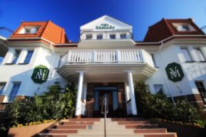 Villa Melody – Hotel Rewal – Unterkunft – verfügbare Zimmer in Rewal – Pension – Hotel mit Swimmingpool