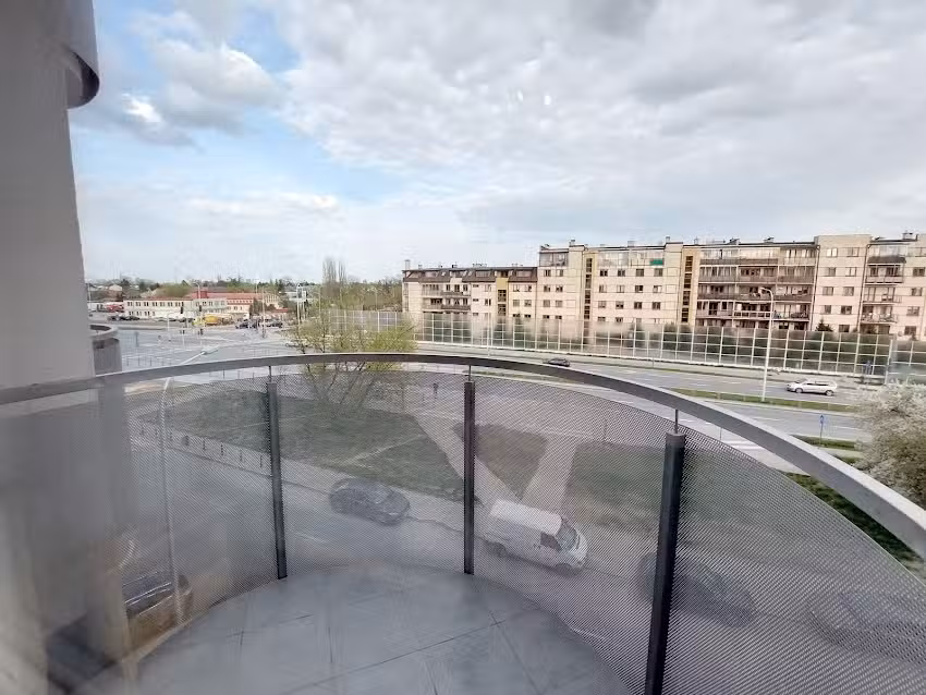 Warschauer Innenhof Włochy – Monatsmiete