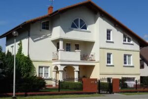 Villa Aven mit Swimmingpool – Gästezimmer