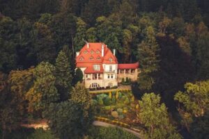 Willa Barbara – Boutique Apartments | Access to Hotel Trojan