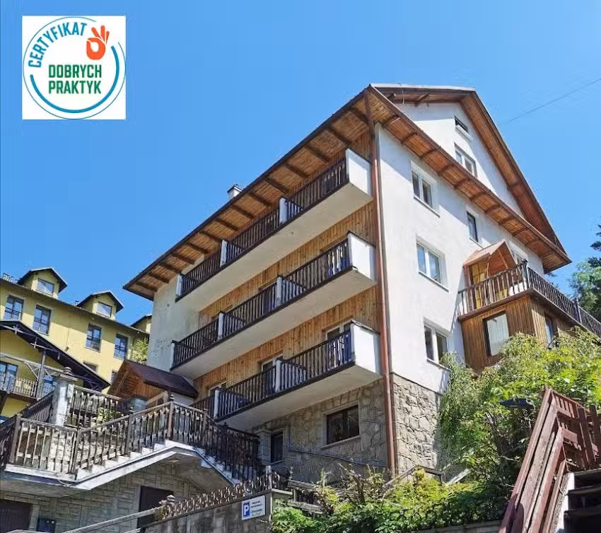 Villa Under the Roses