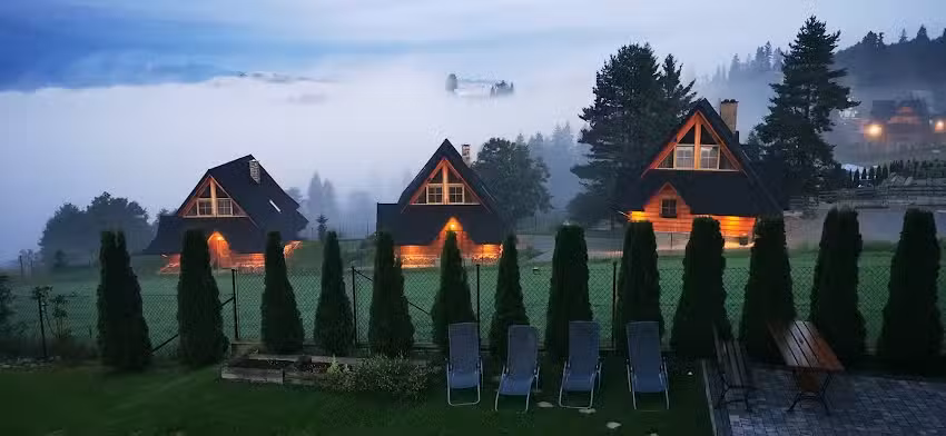 Sulej&oacute;wka Villa