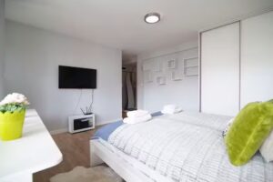 WLR Apartments – Hoża 40