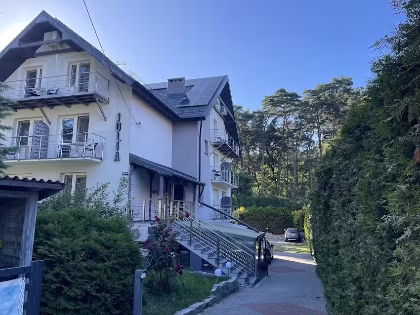 Julia Zimmer zu vermieten