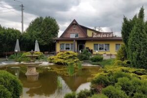 DAS GASTHAUS AUF DEN LIWSKI-BRÜCKEN