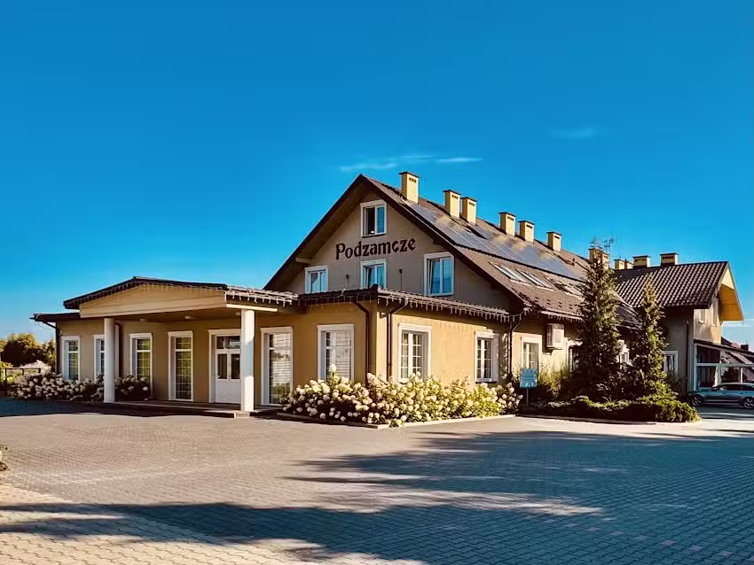 Zajazd Podzamcze Restauracja Pensjonat