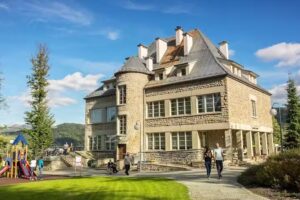 Lower Castle (hotel part)