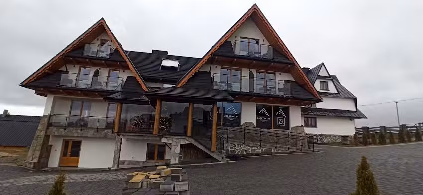 Zapotoczny Residence