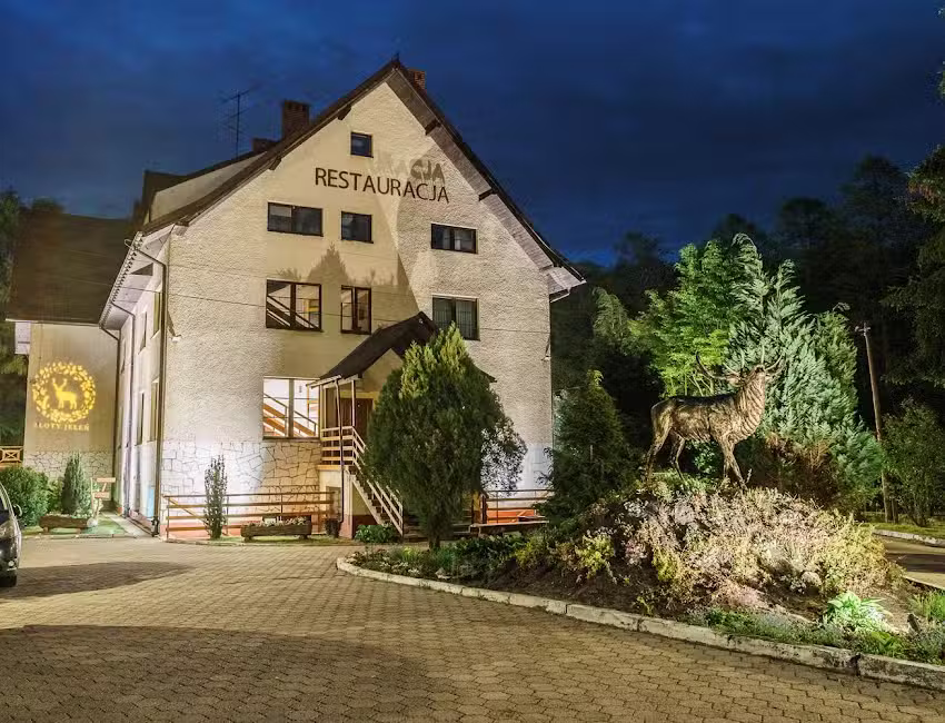 Golden Deer | restaurant and guesthouse